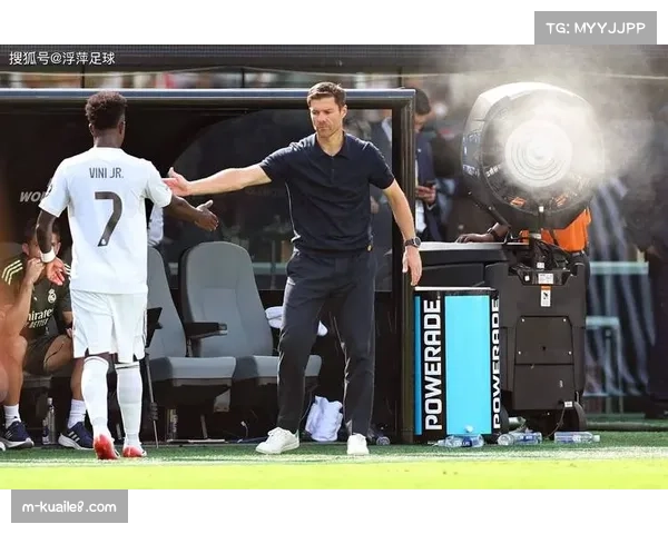 皇马三后卫体系磨合阵痛 阿隆索变阵效果待时间检验